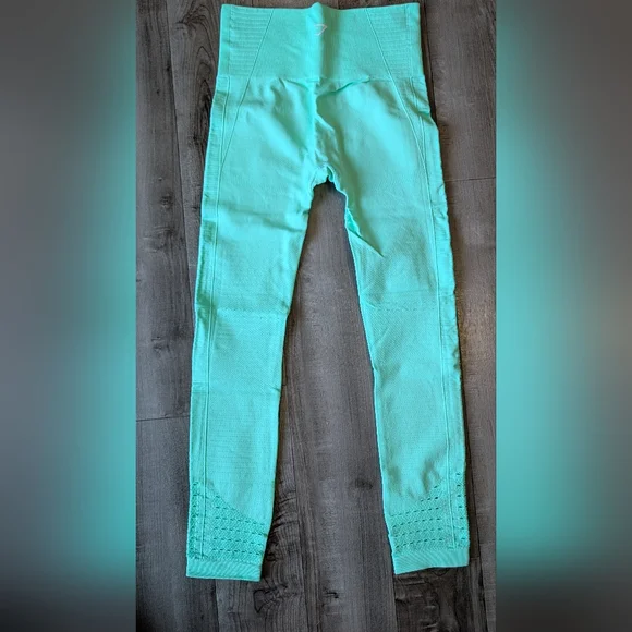 Gymshark Women's Small Mint Leggings - Picture 2 of 3